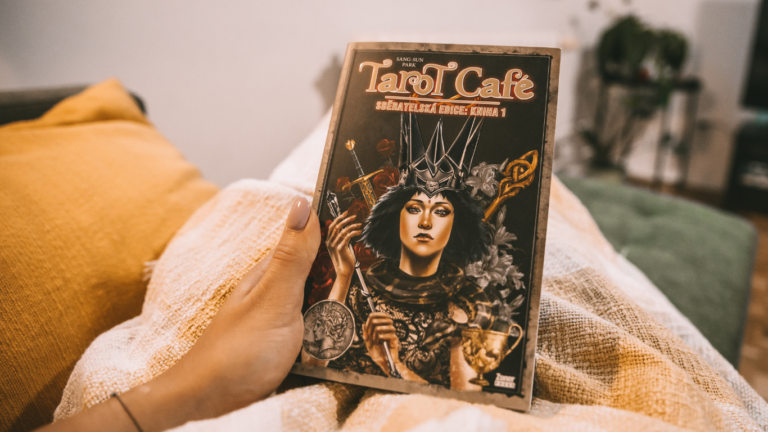 Tarot Café: Sběratelská edice plná magických příběhů poprvé v Česku!